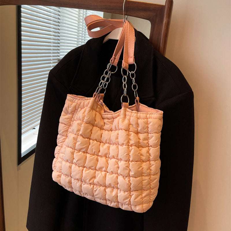 Elegant Plaid Chain Nylon Tote Bag Fashionable and Functional Shoulder Bag