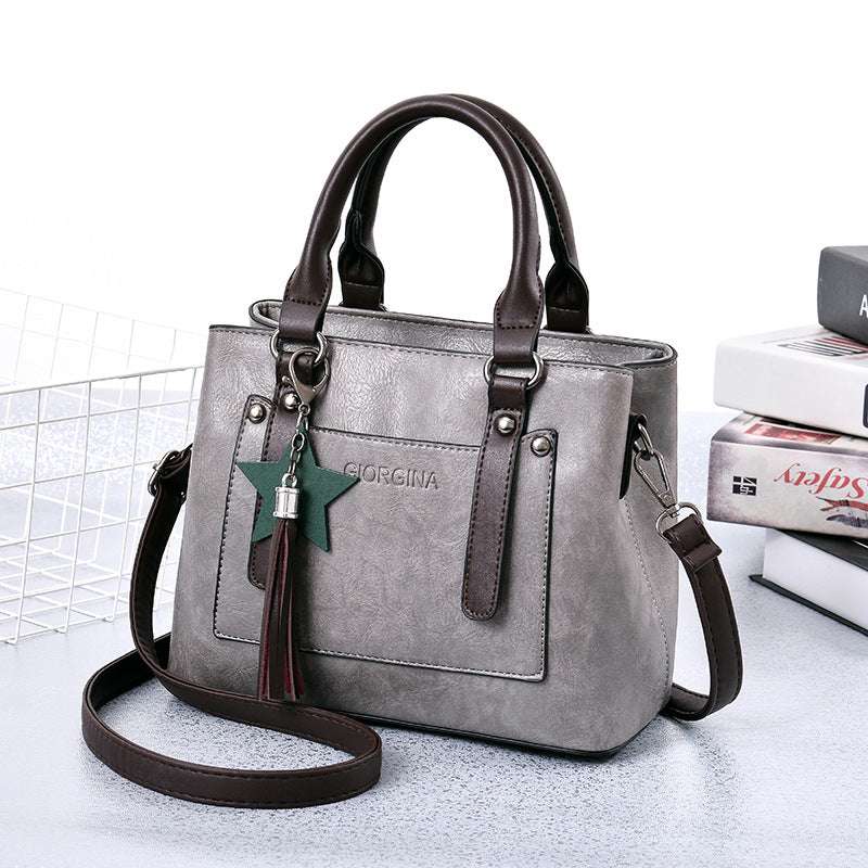 Elegant and Simple Ladies Handbag for Casual and Stylish Occasions