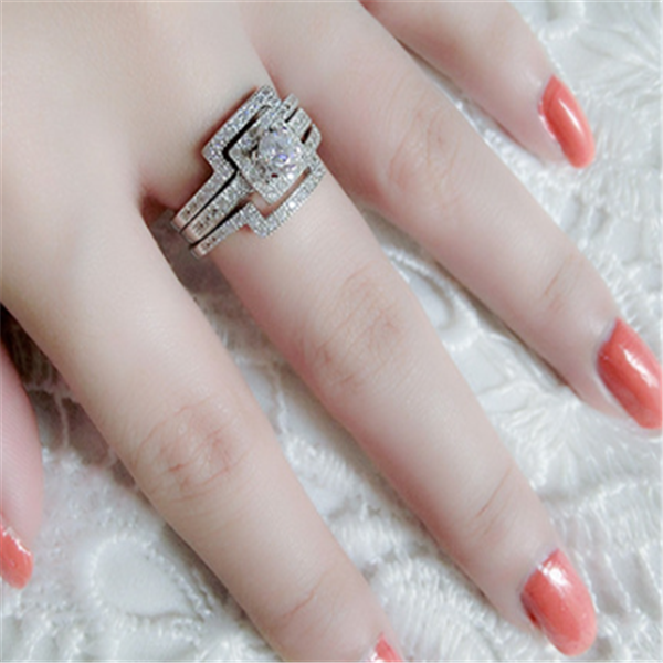 Fashionable Ring