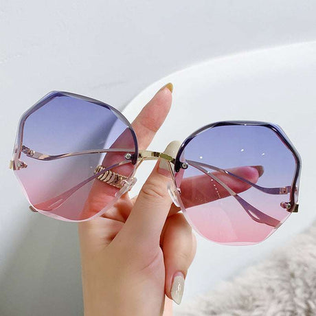 Fashionable UV Protection Sunglasses