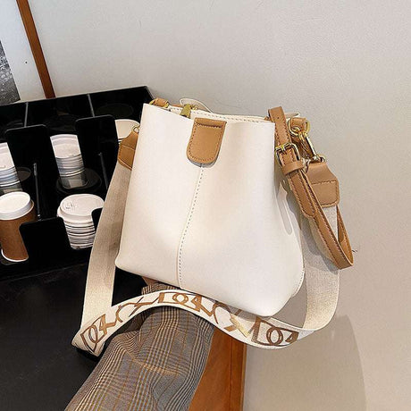 Minimalist French-Style Wide Shoulder Strap Bucket Bag