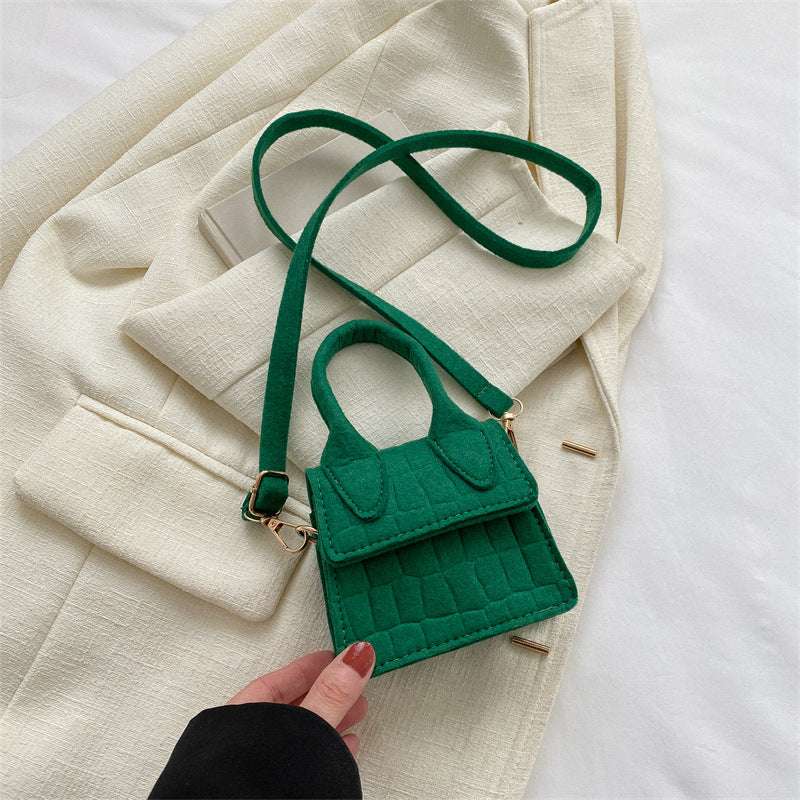 New Simple Small Felt Shoulder Bag