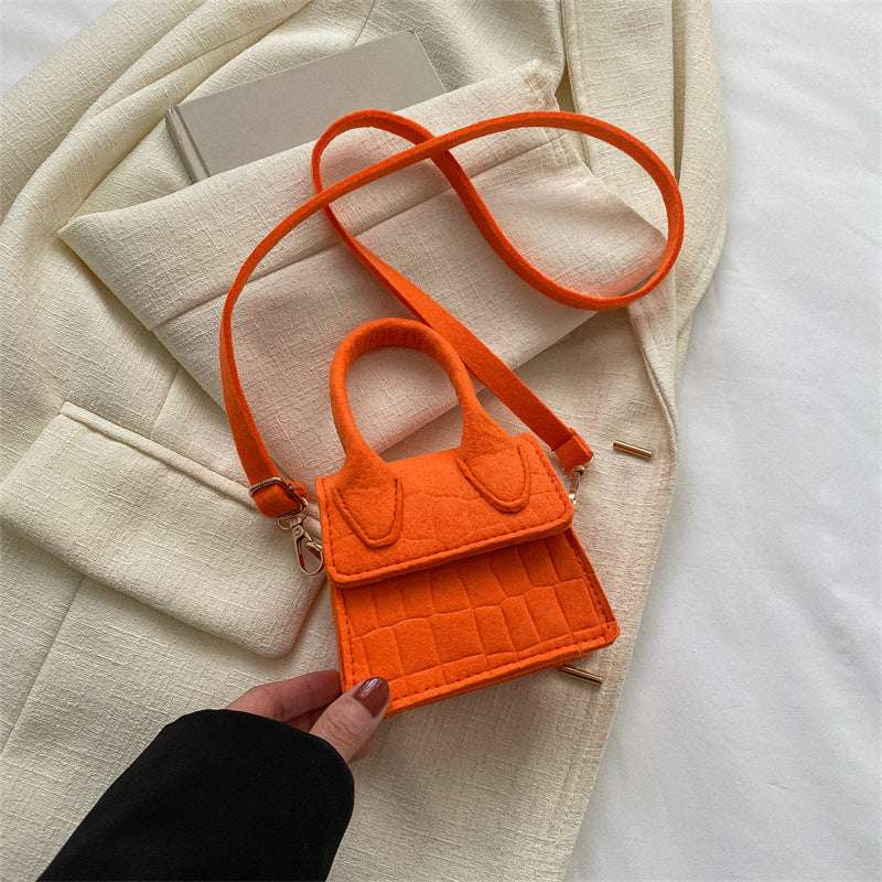 New Simple Small Felt Shoulder Bag