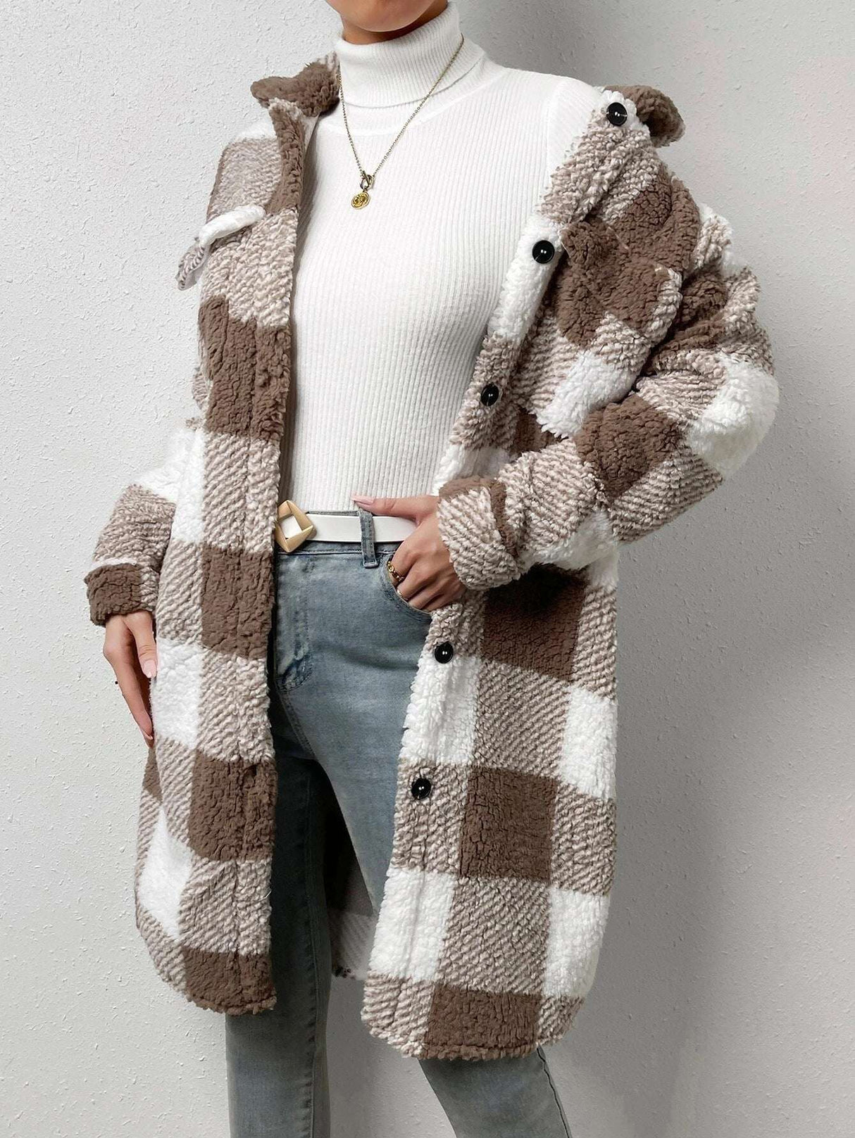 Women's Oversized Checkered Long Coat for Comfy Commuting